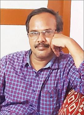 முள்ளும் மலரும்