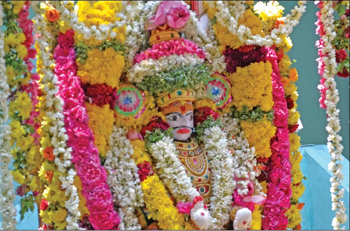 மேலக்கடம்பூர் வீரபத்திர சுவாமி