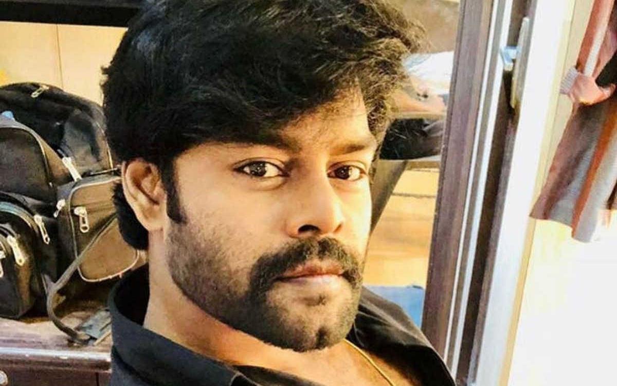 ``பாலாவோட `வர்மா' வேற லெவல்... நோ கெட்டவார்த்தை! ஆனா, துருவ்!''- ஆர்.கே.சுரேஷ்