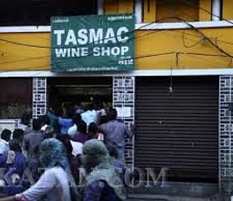 மதுக்கடை கூட்டம்