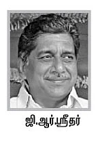 வீடே பள்ளி... வீடியோவில் வகுப்பறை! - எப்படியிருக்கும் இந்தக் கல்வியாண்டு?
