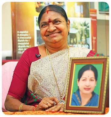 பா.வளர்மதி