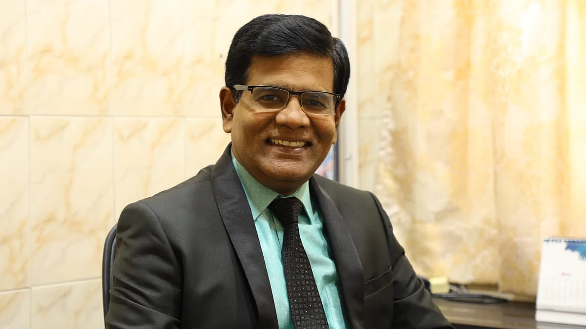 பொது மற்றும் அறுவை சிகிச்சை மருத்துவர் பூபதி ஜான்