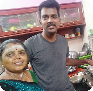அவள் வாசகி: தனிமையை விரட்டிய கொரோனா
