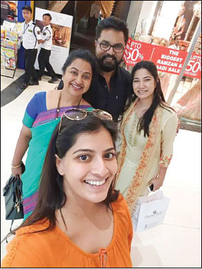 “ஷூட்டிங்கில் சமூக இடைவெளி சாத்தியமில்லை!”