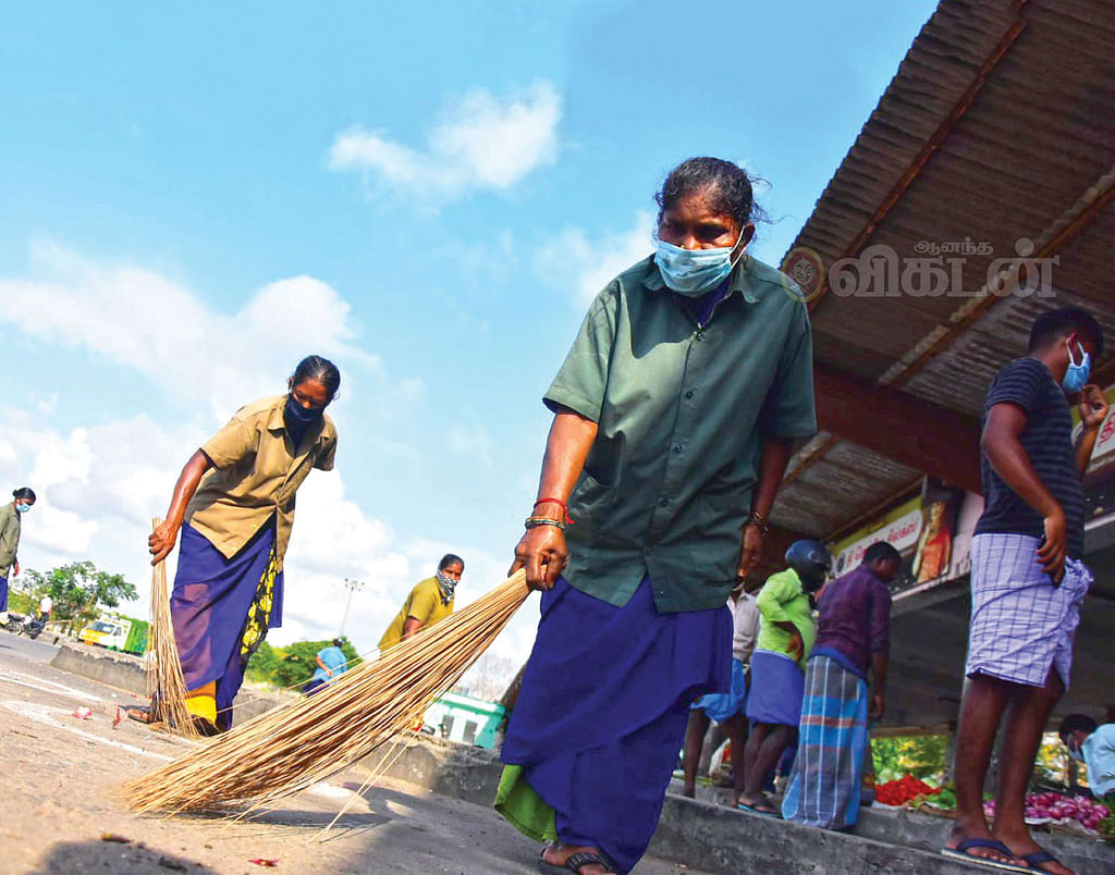 தூய்மைப் பணியாளர்கள் (மாதிரிப் படம்)