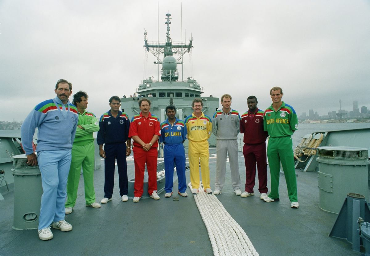 Aravinda De Silva with 1992 world cup team Captains