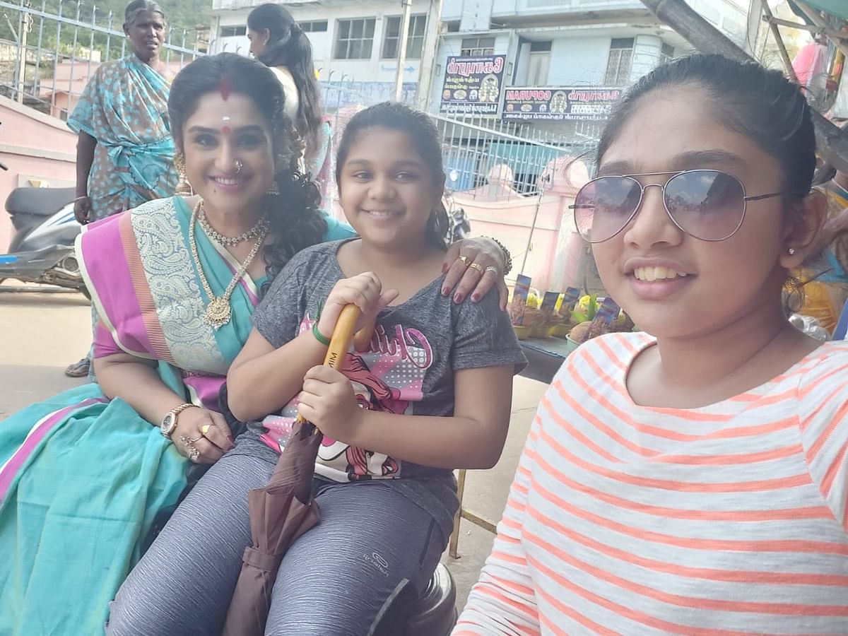 Vanitha with her daughters