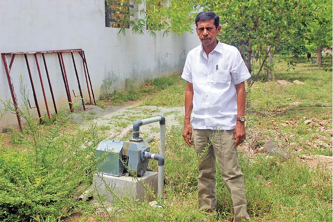 கழிவுநீர்ச் சுத்திகரிக்கும் இடம்