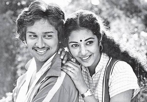 பன்னீர் புஷ்பங்கள்