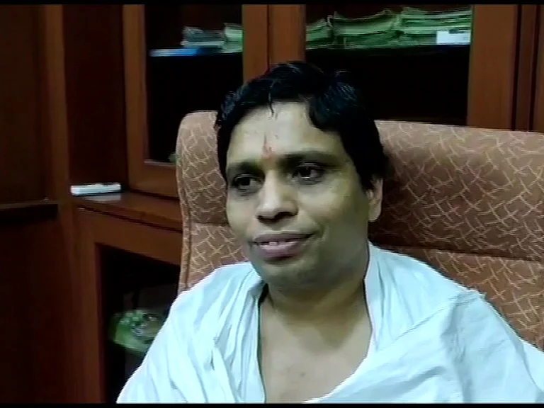 கொரோனில்:`கொரோனாவைக் குணப்படுத்தும் எனக் கூறவேயில்லை!’ -பதஞ்சலி பாலகிருஷ்ணா
