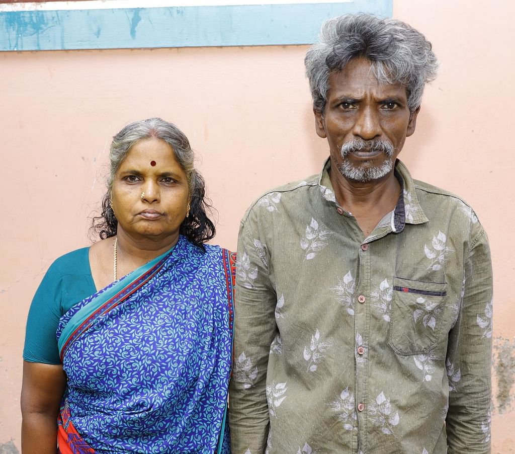 மனைவியுடன் ராஜசேகரன்