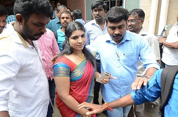 சரிதா நாயர்