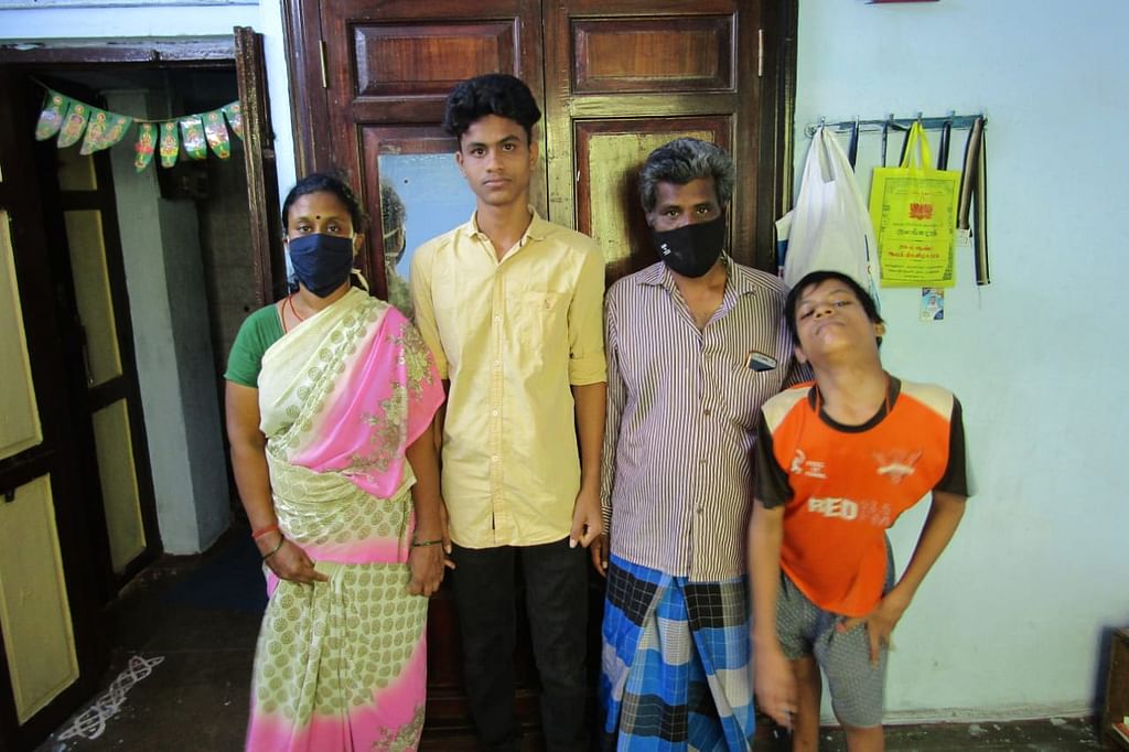 மாதேஷ் குடும்பம்