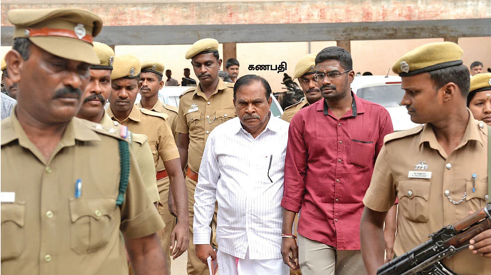 “முக்கியப் பதவிகளுக்கு முழு நேர அதிகாரிகளை நியமிப்பது எப்போது?”