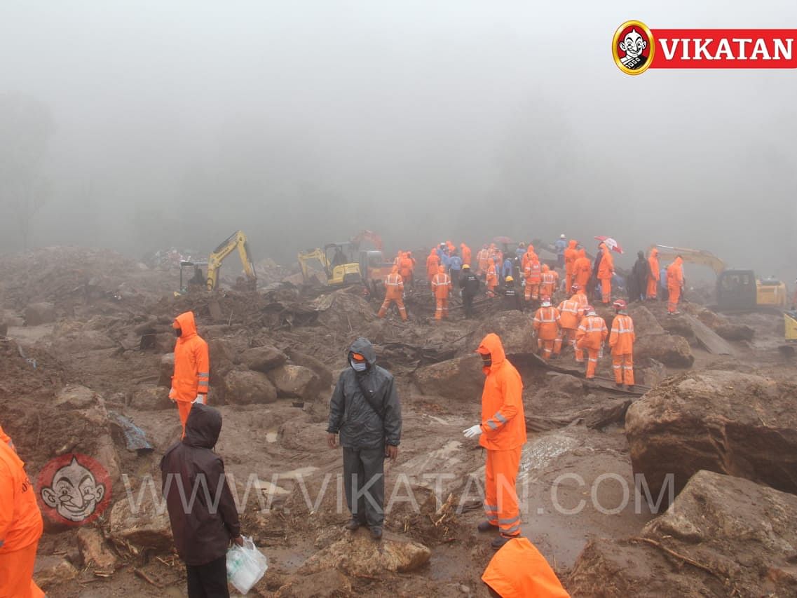 நள்ளிரவில் பெய்த பேய்மழை… காவு வாங்கிய காட்டாற்று வெள்ளம்… என்ன நடந்தது மூணாறில்? #Munnar