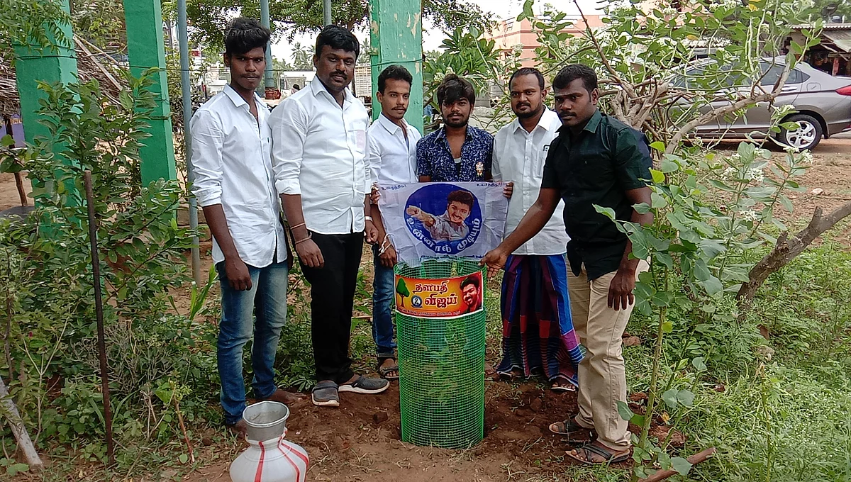 மரக்கன்று நடும் சதாசிவம்
