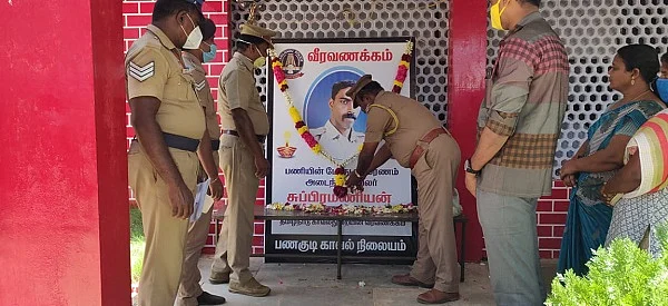 நெல்லை மாவட்டம் பணகுடி காவல்நிலையத்தில் மலர் அஞ்சலி