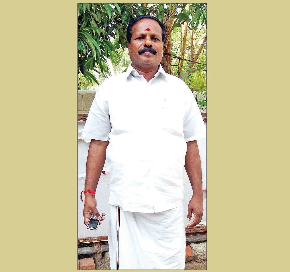 நாஞ்சில் முருகேசன்