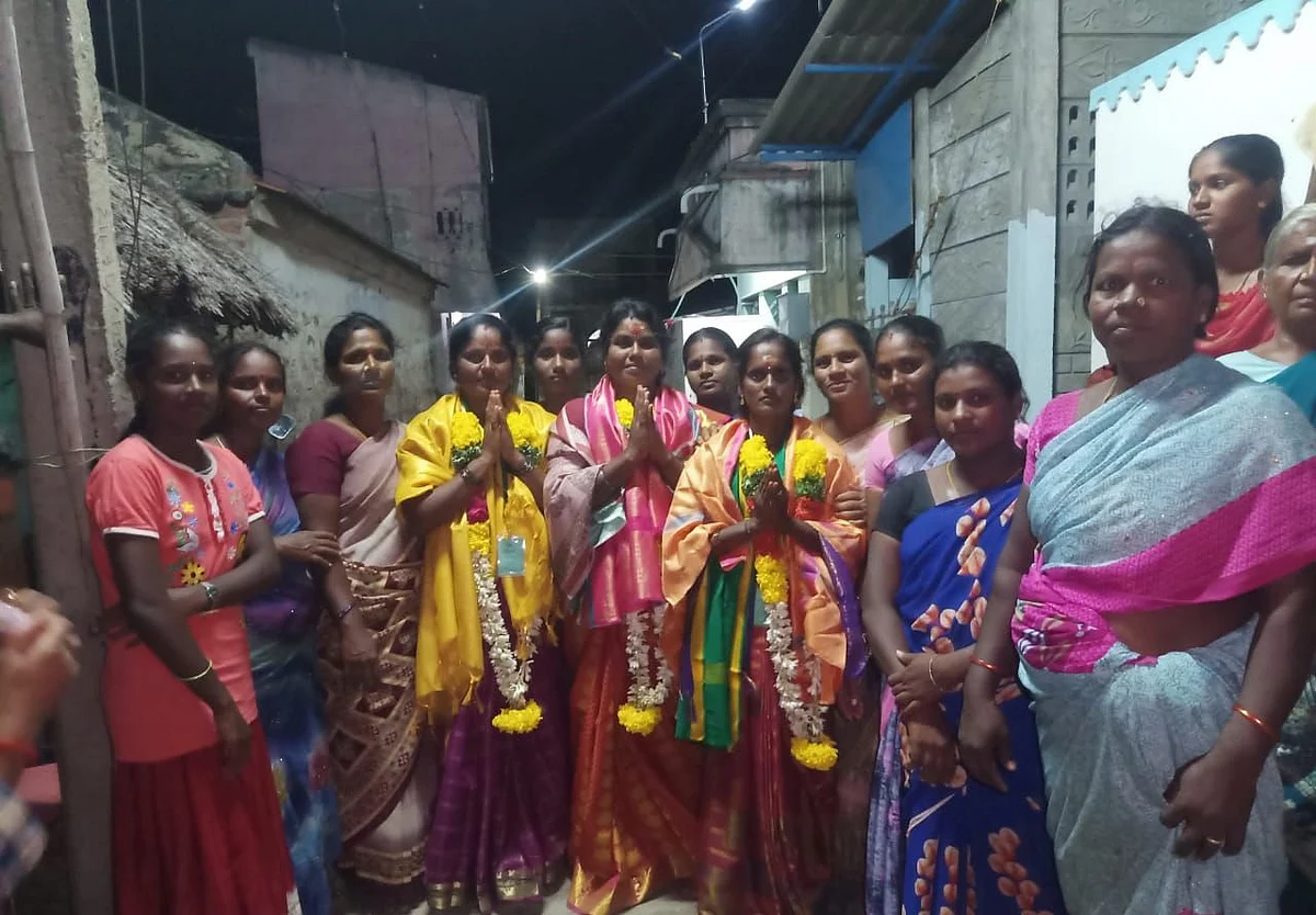 மேள தாளங்களுடன் வரவேற்பு