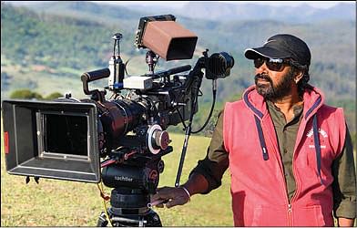 அஜித் கொடுத்த ஊக்கம், சூர்யா கொடுத்த பரிசு!