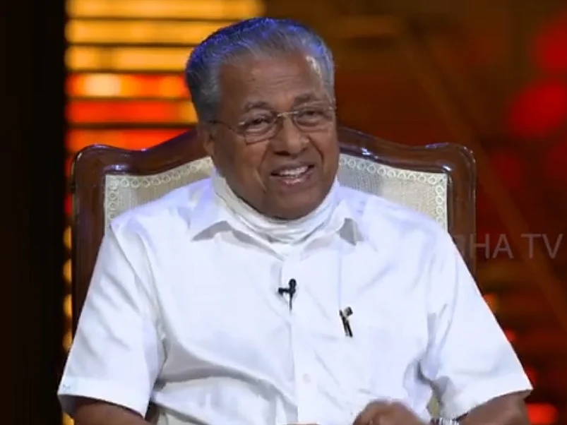 கேரளா: 'கத்தியை யாரும் பார்த்தது இல்லையா!' அதிரும் பினராயி விஜயன் - கே.சுதாகரன் வார்த்தைப்போர்!