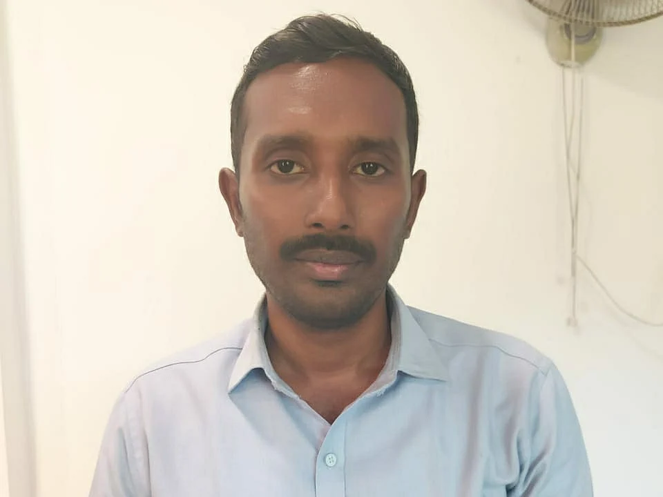 பெட்ரோல் குண்டு டு கட்டப் பஞ்சாயத்து - கோவை வி.ஹெச்.பி மாவட்டச் செயலாளரின் வில்லங்கப் பின்னணி