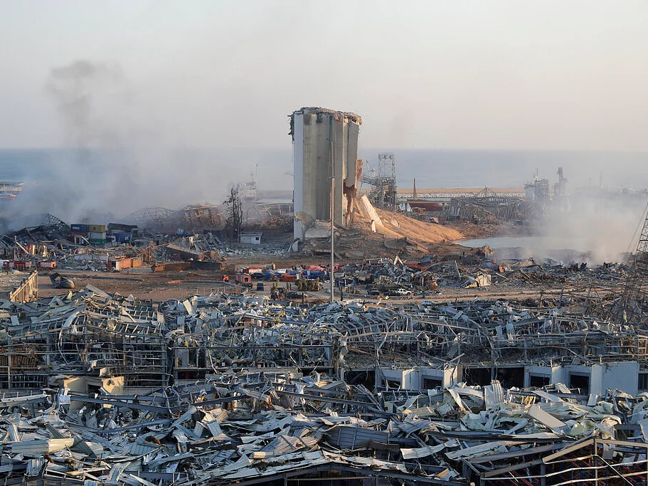 ஏன்... எப்படி... எதனால் வெடித்தது லெபனான்? #BeirutBlast