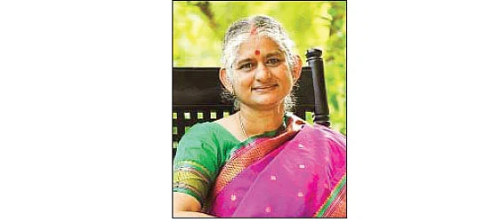 தாரிணி கிருஷ்ணன்