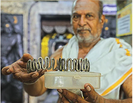 சித்தர்கள் அளித்த பாதரசக் கொலுசு!
