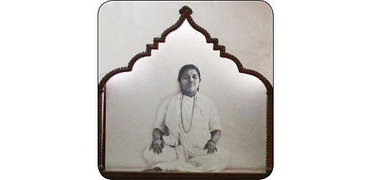ஆறு மனமே ஆறு! - 9: ஸ்ரீமாதா அமிர்தானந்தமயி