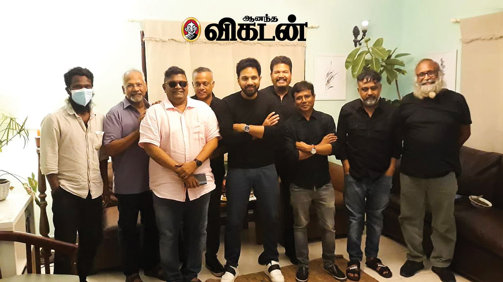 நியூஸ் காக்டெயில்