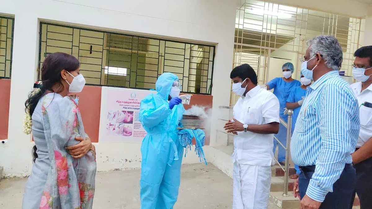 `4 ஐ.டி விங்' திமுக., `நோ சமாதானம்' சீமான், காயத்ரி ரகுராம் `கலகம்'... டிஜிட்டல் கழுகார் அப்டேட்ஸ்!