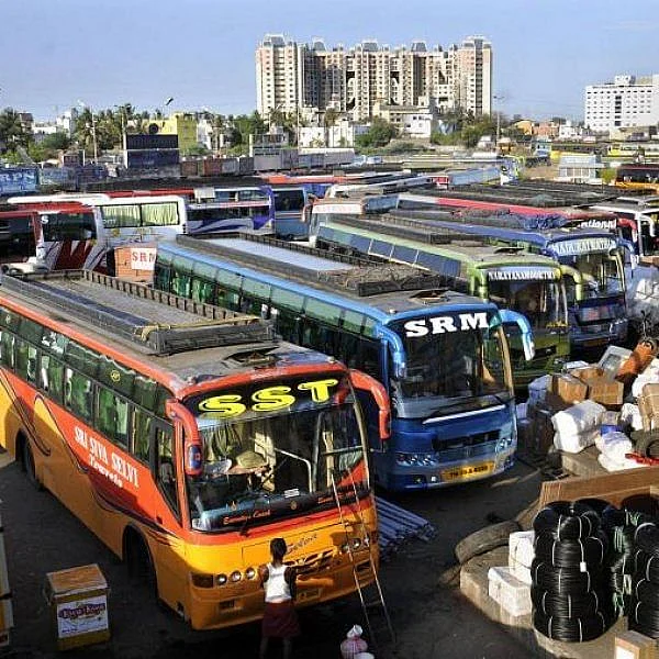தனியார் பேருந்துகள்
