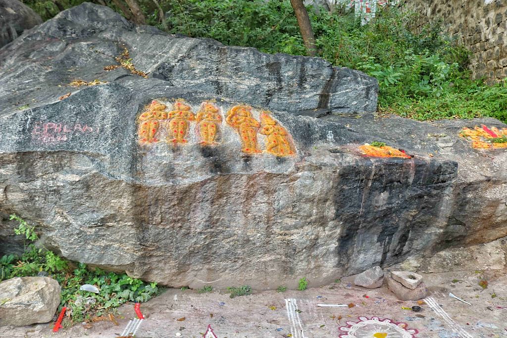 சிங்கவரம் தனிப்பாறை