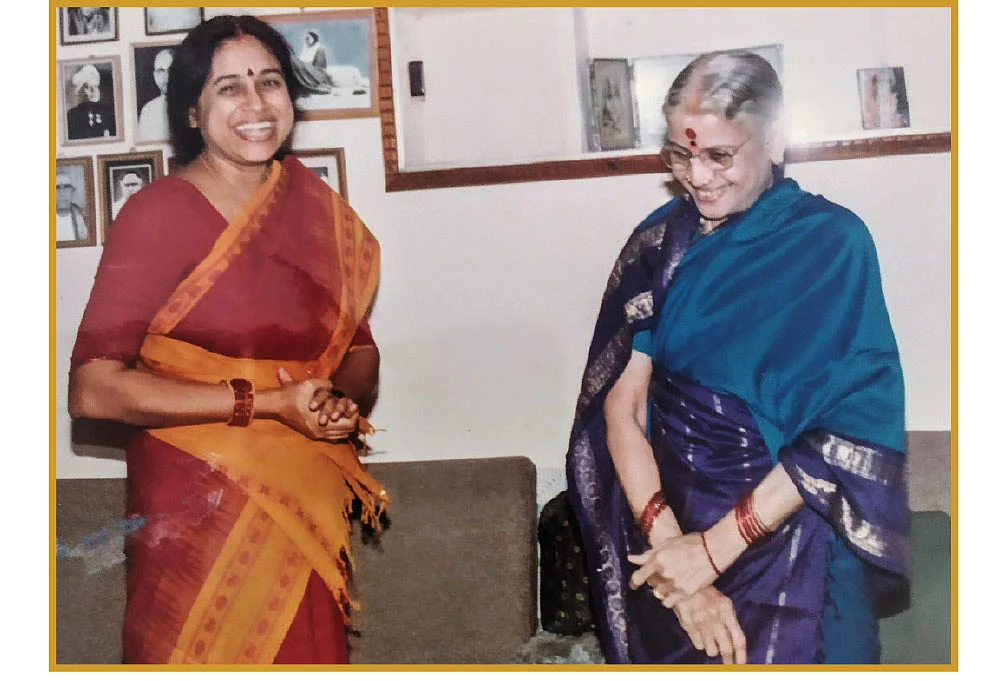 எம்.எஸ்.சுப்புலட்சுமி அம்மாவுடன் கௌரி ராம்நாராயணன்