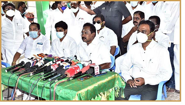 நியூஸ் காக்டெயில்