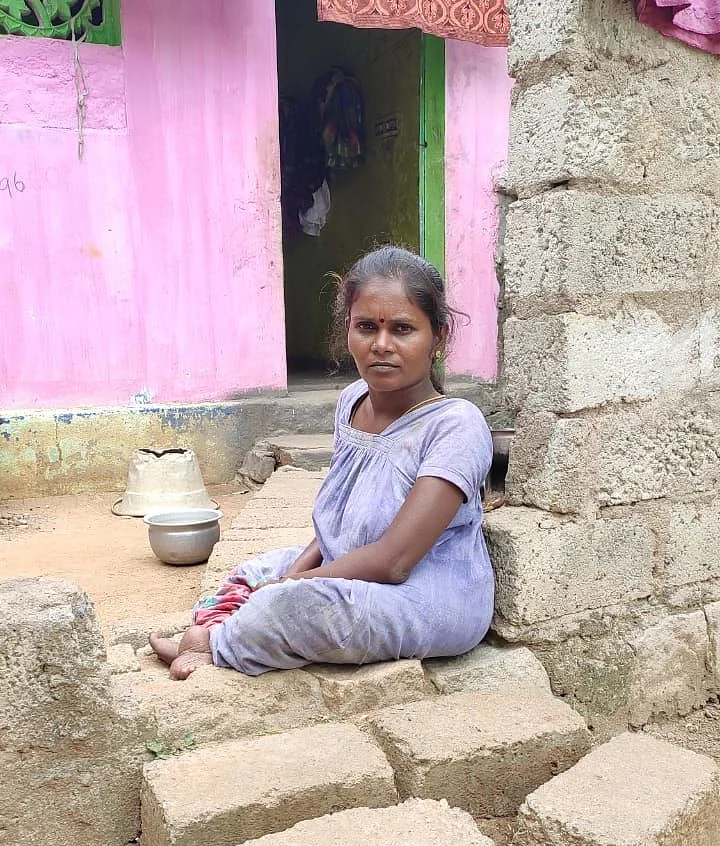 மாற்றுத்திறனாளி சரிதா