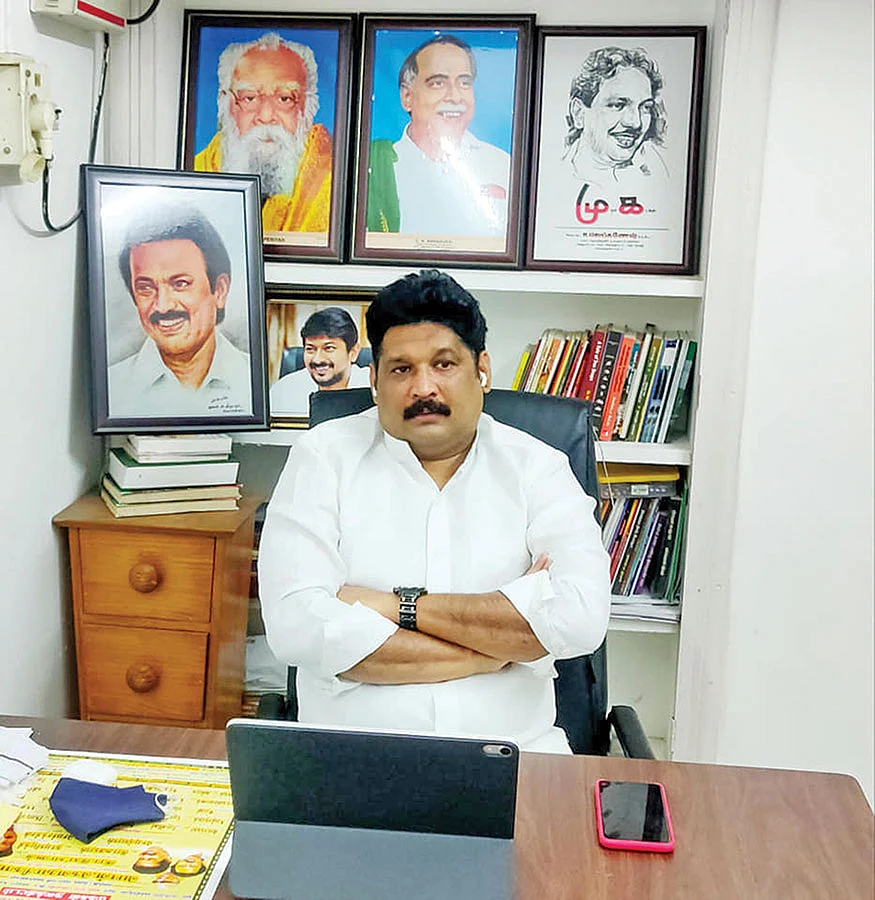 “கௌதம சிகாமணி ஒன்றும் உத்தம சிகாமணி அல்ல!”