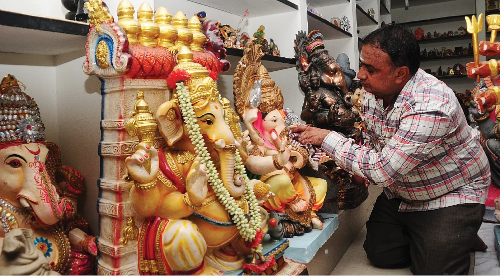 விநாயகர்தான் எங்க முதலாளி!