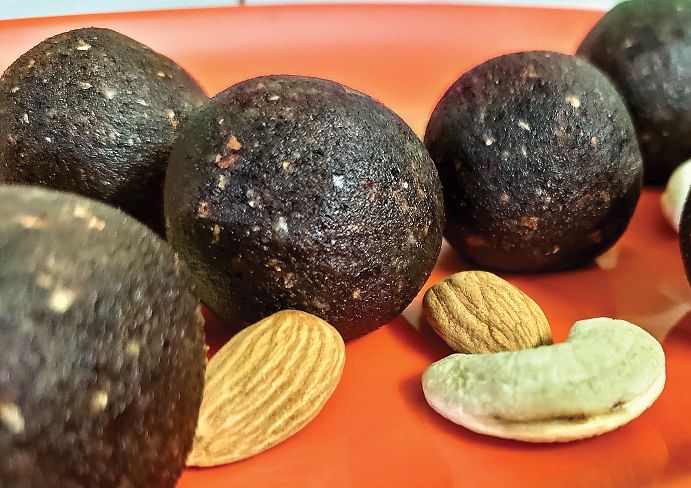 தீபாவளி ஸ்பெஷல்... ஹெல்த்தி - ஈஸி 30 வகை ஸ்வீட் - காரம் - சூப் 