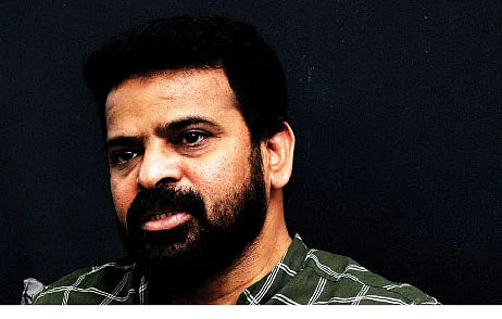 தமிழக அரசியலில் ஈழ அரசியல் மூக்கை நுழைக்கக் கூடாது! - ஆவேச அமீர்