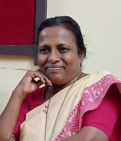தேசிய வீட்டு வேலை தொழிலாளர் இயக்கத்தின் தலைவி எம். வளர்மதி