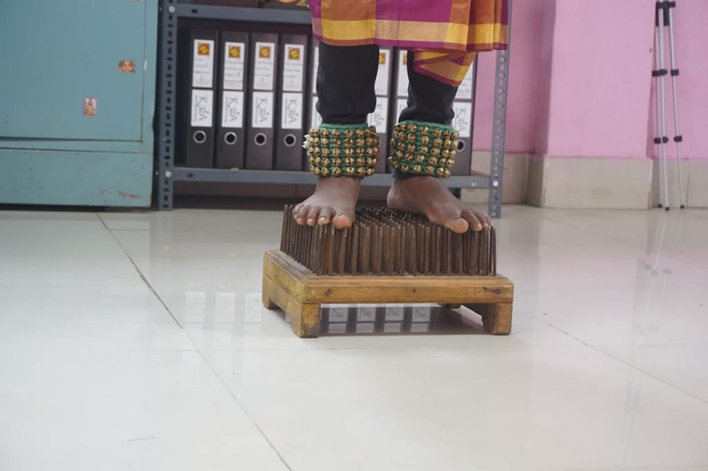 பறை ஆணி