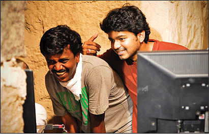 “பாரீன் ஷுட்டிங்னா விஜய் ஜாலியா இருப்பார்!”
