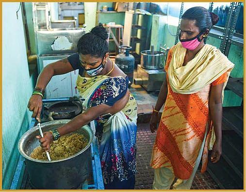 “எங்க அம்மாவை இழந்துட்டோம்!”