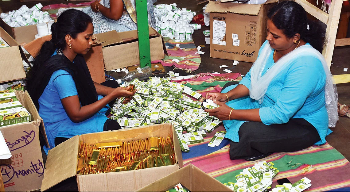 18 நாடுகளுக்கு 32 பொருள்கள் ஏற்றுமதி..! - முருங்கையில் சாதிக்கும் மதுரை நிறுவனம்!