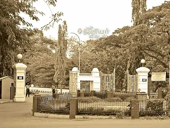 முறைகேடுகளால் நிறுத்தப்பட்ட செமஸ்டர் தேர்வு முடிவுகள் : அண்ணா பல்கலைக்கழகம் மறுதேர்வை அறிவித்தது!