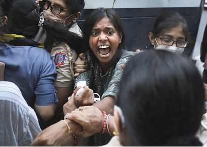 ஆணாதிக்கம் மட்டுமா இந்த அநீதிக்குக் காரணம்?