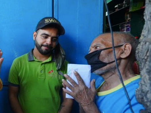 `நன்கொடையில் முறைகேடு செய்துவிட்டார்!' - யூடியூபர் மீது `பாபா கா தாபா’ காந்தா பிரசாத் புகார்